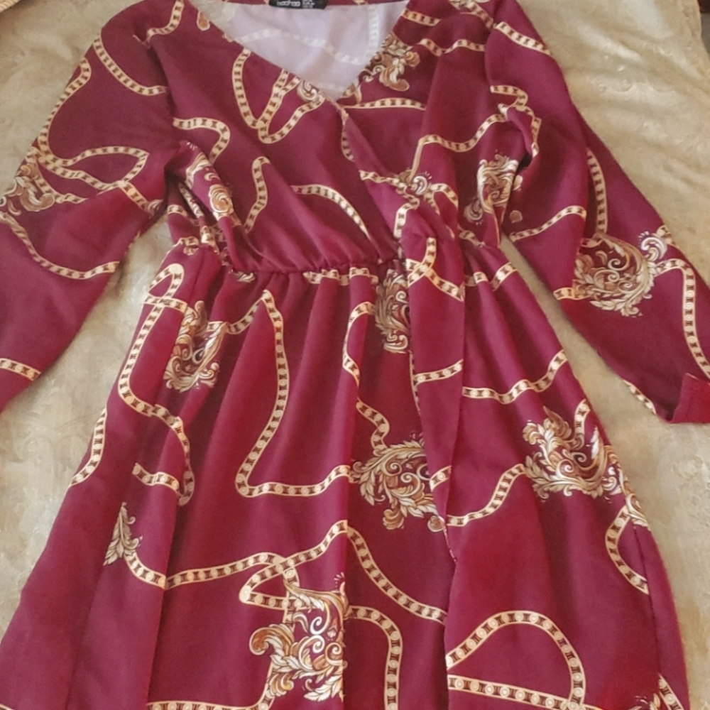 Beautiful Chain Dress - Classy